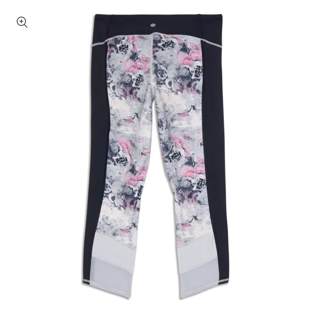 Lululemon If You’re Lucky Capri Size Four - Picture 2 of 9